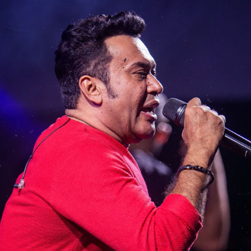 ze-cantor-ao-vivo-em-tururu-ce-2k22-creditos-jonatha-cd-s