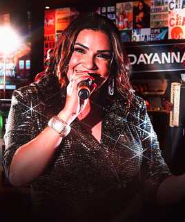 Dayanna: 20 Super Sucessos em Destaque na Nova Playlist