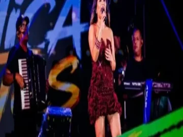 Download MÔNICA SANTOS AO VIVO EM FLEXEIRAS AL SEMANA DA JUVENTUDE EWERTHYNHO DIVULGAÇÕES