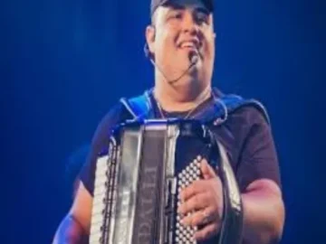 Download Tarcisio do Acordeon - Ao Vivo Vaquejada de Serrinha em Serrinha-BA - Setembro 2026